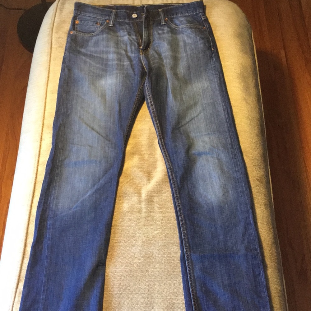 Levi’s washed out jeans